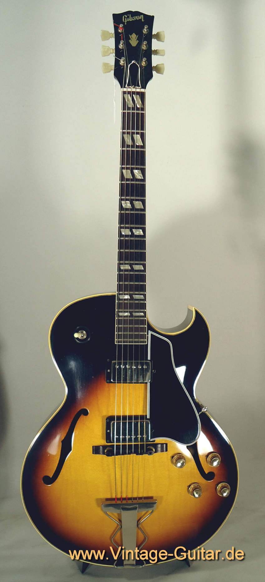Gibson ES-175D 1964.jpg